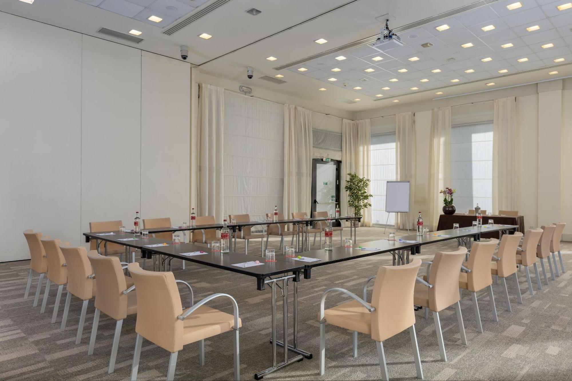 Hilton Garden Inn Florence Novoli Ngoại thất bức ảnh
